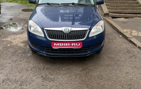 Skoda Fabia II, 2011 год, 500 000 рублей, 1 фотография