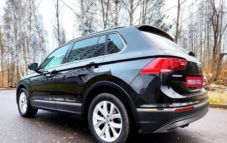 Volkswagen Tiguan II, 2018 год, 2 550 000 рублей, 3 фотография