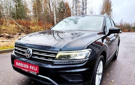 Volkswagen Tiguan II, 2018 год, 2 550 000 рублей, 6 фотография