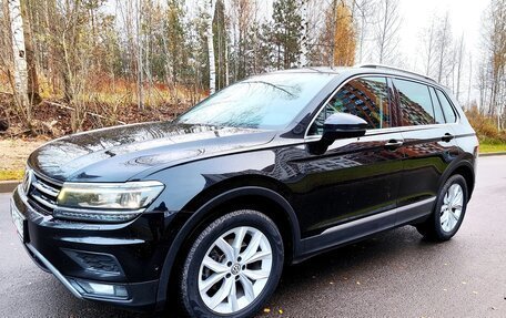 Volkswagen Tiguan II, 2018 год, 2 550 000 рублей, 13 фотография