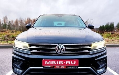 Volkswagen Tiguan II, 2018 год, 2 550 000 рублей, 17 фотография