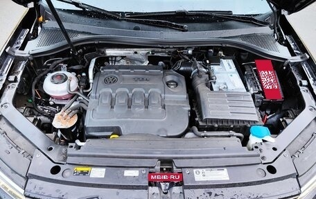 Volkswagen Tiguan II, 2018 год, 2 550 000 рублей, 34 фотография