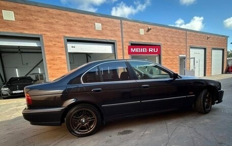 BMW 5 серия, 1998 год, 530 000 рублей, 3 фотография