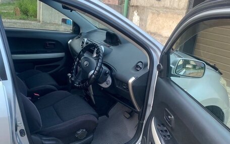 Toyota Ist II, 2002 год, 550 000 рублей, 6 фотография