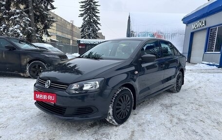 Volkswagen Polo VI (EU Market), 2015 год, 830 000 рублей, 2 фотография