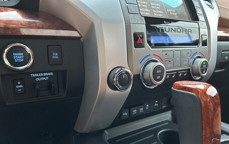 Toyota Tundra II, 2021 год, 6 640 000 рублей, 19 фотография