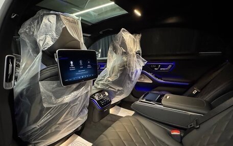 Mercedes-Benz S-Класс, 2025 год, 23 000 000 рублей, 24 фотография