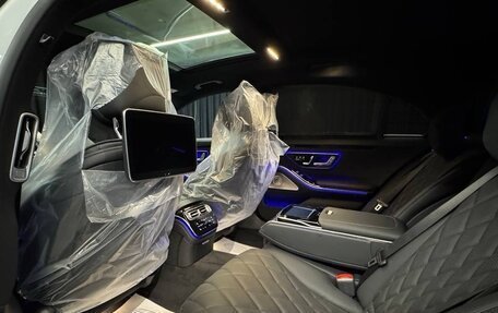 Mercedes-Benz S-Класс, 2025 год, 23 000 000 рублей, 26 фотография