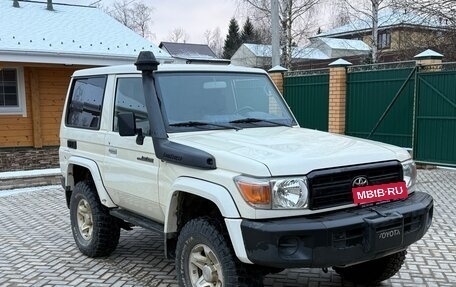 Toyota Land Cruiser 70, 2013 год, 5 990 000 рублей, 3 фотография