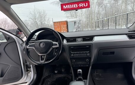 Skoda Rapid I, 2015 год, 690 000 рублей, 5 фотография