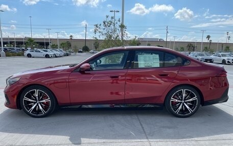 BMW 5 серия, 2025 год, 14 076 910 рублей, 3 фотография