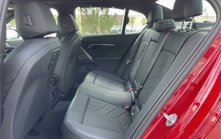 BMW 5 серия, 2025 год, 14 076 910 рублей, 18 фотография