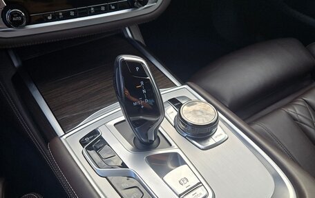 BMW 7 серия, 2016 год, 3 550 000 рублей, 7 фотография