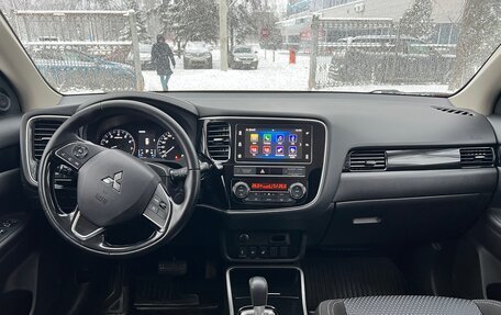 Mitsubishi Outlander III рестайлинг 3, 2019 год, 2 249 000 рублей, 27 фотография