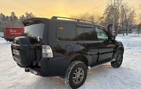 Mitsubishi Pajero IV, 2015 год, 2 500 000 рублей, 3 фотография