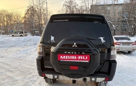 Mitsubishi Pajero IV, 2015 год, 2 500 000 рублей, 4 фотография