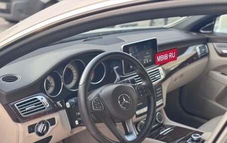 Mercedes-Benz CLS, 2016 год, 3 900 000 рублей, 10 фотография