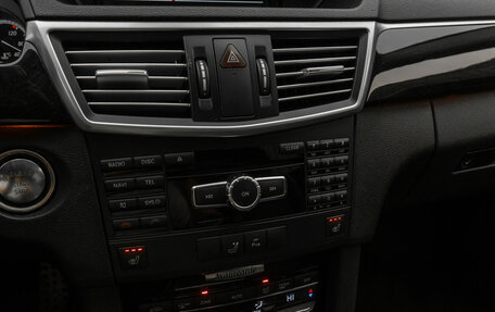 Mercedes-Benz E-Класс, 2012 год, 1 630 000 рублей, 24 фотография