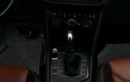 Volkswagen Tiguan II, 2017 год, 2 149 000 рублей, 14 фотография