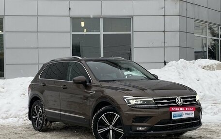 Volkswagen Tiguan II, 2017 год, 2 149 000 рублей, 3 фотография