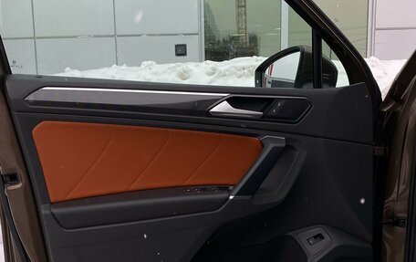 Volkswagen Tiguan II, 2017 год, 2 149 000 рублей, 20 фотография