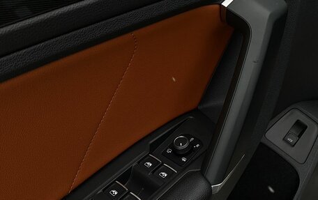 Volkswagen Tiguan II, 2017 год, 2 149 000 рублей, 21 фотография