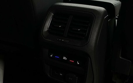 Volkswagen Tiguan II, 2017 год, 2 149 000 рублей, 26 фотография