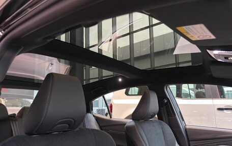 Toyota Camry, 2025 год, 4 990 000 рублей, 11 фотография