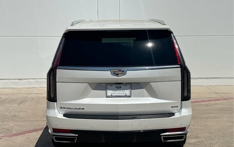 Cadillac Escalade V, 2024 год, 14 970 600 рублей, 4 фотография