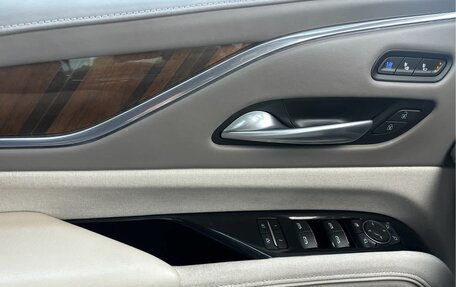 Cadillac Escalade V, 2024 год, 14 970 600 рублей, 22 фотография