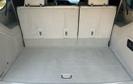 Cadillac Escalade V, 2024 год, 14 970 600 рублей, 27 фотография