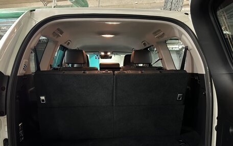 Toyota Land Cruiser Prado 150 рестайлинг 2, 2020 год, 4 830 000 рублей, 11 фотография