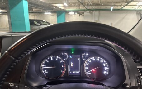 Toyota Land Cruiser Prado 150 рестайлинг 2, 2020 год, 4 830 000 рублей, 16 фотография