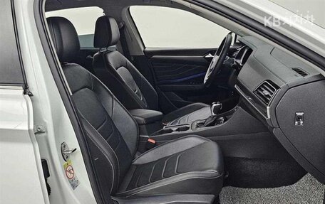 Volkswagen Jetta VII, 2024 год, 2 595 000 рублей, 16 фотография