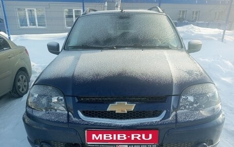 Chevrolet Niva I рестайлинг, 2019 год, 800 000 рублей, 1 фотография