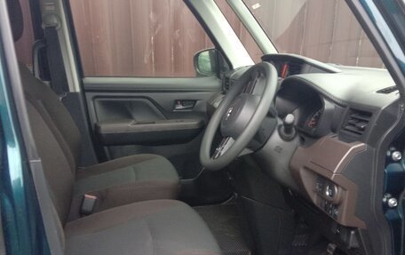 Toyota Roomy I, 2023 год, 1 320 000 рублей, 23 фотография