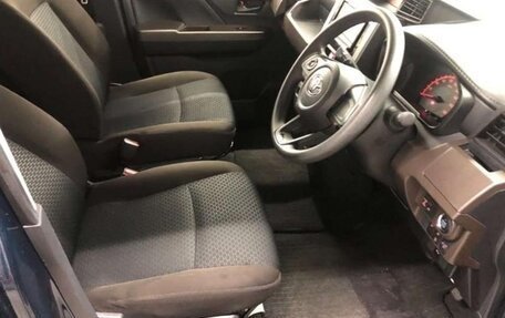 Toyota Roomy I, 2023 год, 1 320 000 рублей, 24 фотография