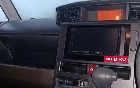 Toyota Roomy I, 2023 год, 1 320 000 рублей, 32 фотография