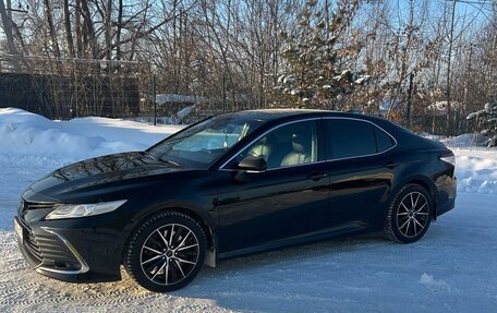 Toyota Camry, 2021 год, 3 400 000 рублей, 4 фотография