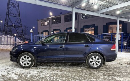 Volkswagen Polo VI (EU Market), 2011 год, 599 000 рублей, 2 фотография