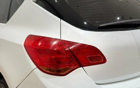 Opel Astra J, 2011 год, 560 000 рублей, 10 фотография