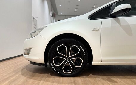 Opel Astra J, 2011 год, 560 000 рублей, 8 фотография