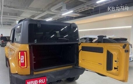 Ford Bronco, 2023 год, 9 000 000 рублей, 6 фотография