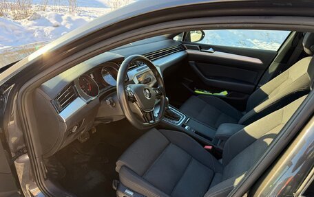 Volkswagen Passat B8 рестайлинг, 2019 год, 2 300 000 рублей, 10 фотография