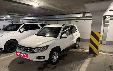 Volkswagen Tiguan I, 2011 год, 1 550 000 рублей, 2 фотография