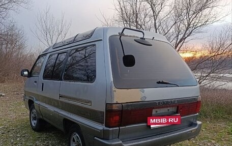 Toyota MasterAce Surf, 1991 год, 510 000 рублей, 3 фотография