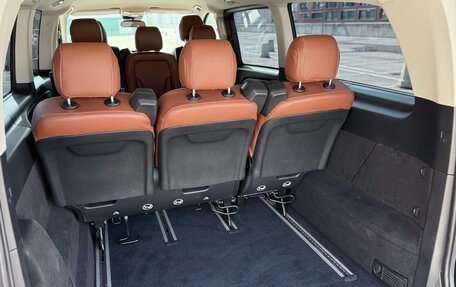 Mercedes-Benz V-Класс, 2022 год, 8 990 000 рублей, 5 фотография
