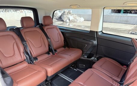 Mercedes-Benz V-Класс, 2022 год, 8 990 000 рублей, 6 фотография