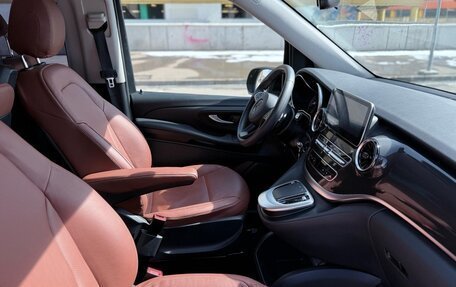 Mercedes-Benz V-Класс, 2022 год, 8 990 000 рублей, 10 фотография