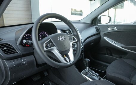 Hyundai Solaris II рестайлинг, 2013 год, 887 000 рублей, 13 фотография